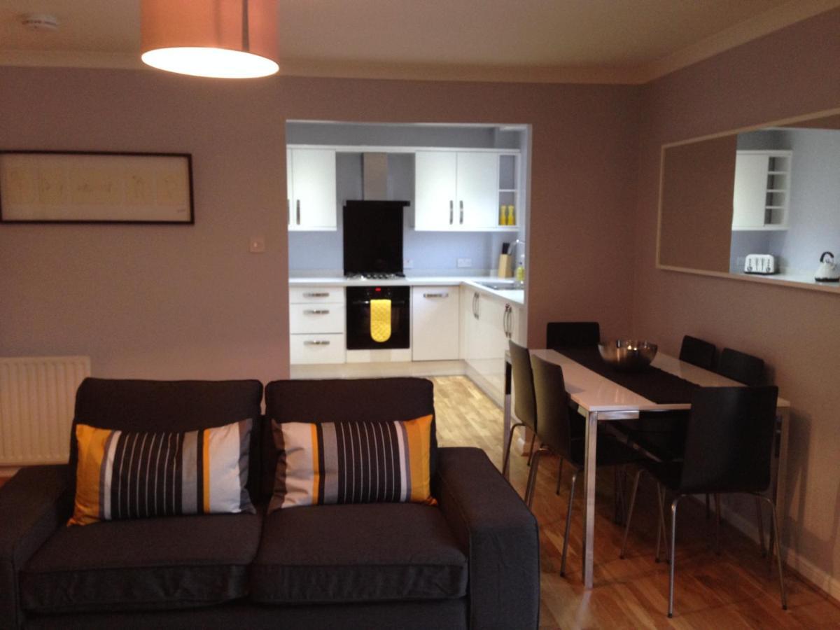 Flat Three, 212 Eaglesham Road, East Kilbride, Glasgow المظهر الخارجي الصورة
